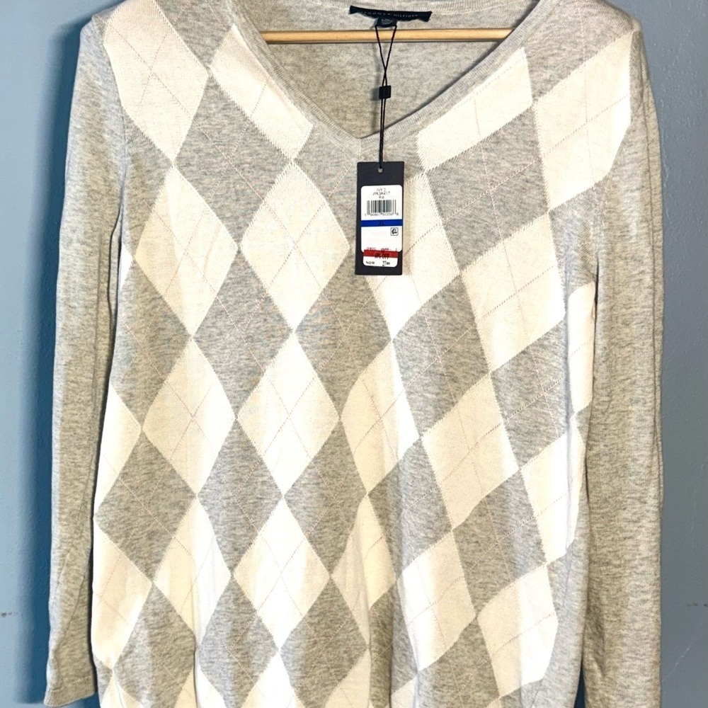 Tommy Hilfiger Grey White and Pink Argyle Sweater